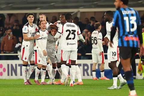 دقيقة بدقيقة.. ميلان 1-0 أتالانتا.. هدف مبكر (صور)